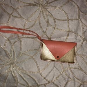 Small wristlet